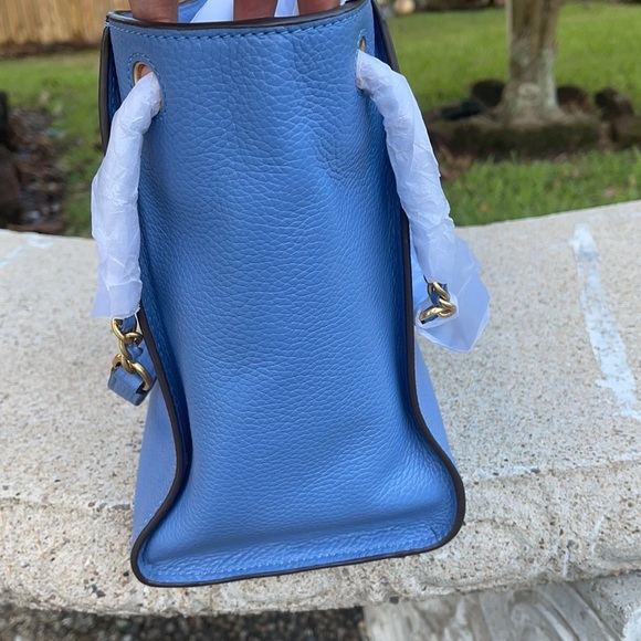 Tory Burch tote 🦋🦋 - Picture 8 of 11